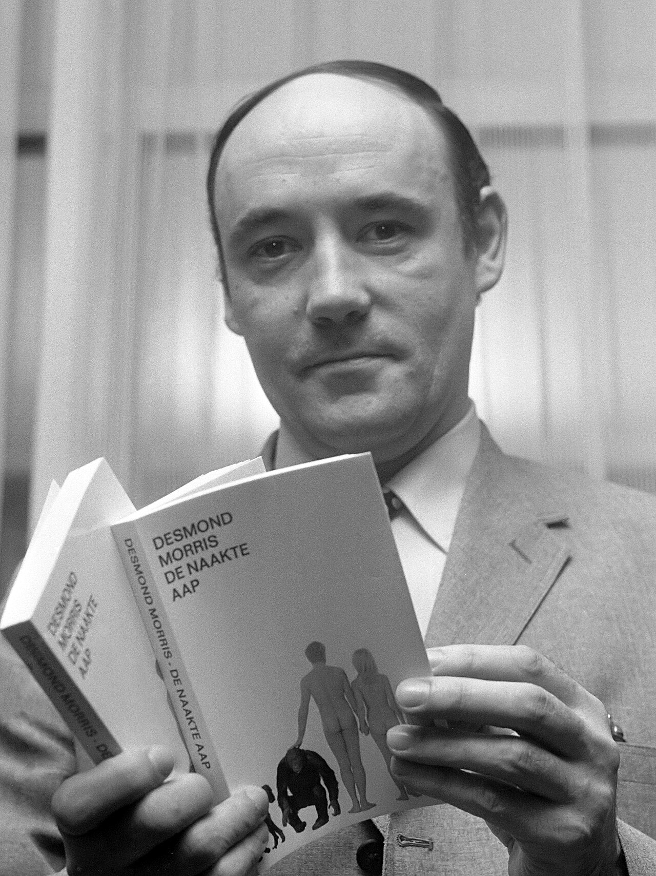 Desmond Morris, der Menschen ansah und Affen sah, stirbt mit 98 Jahren