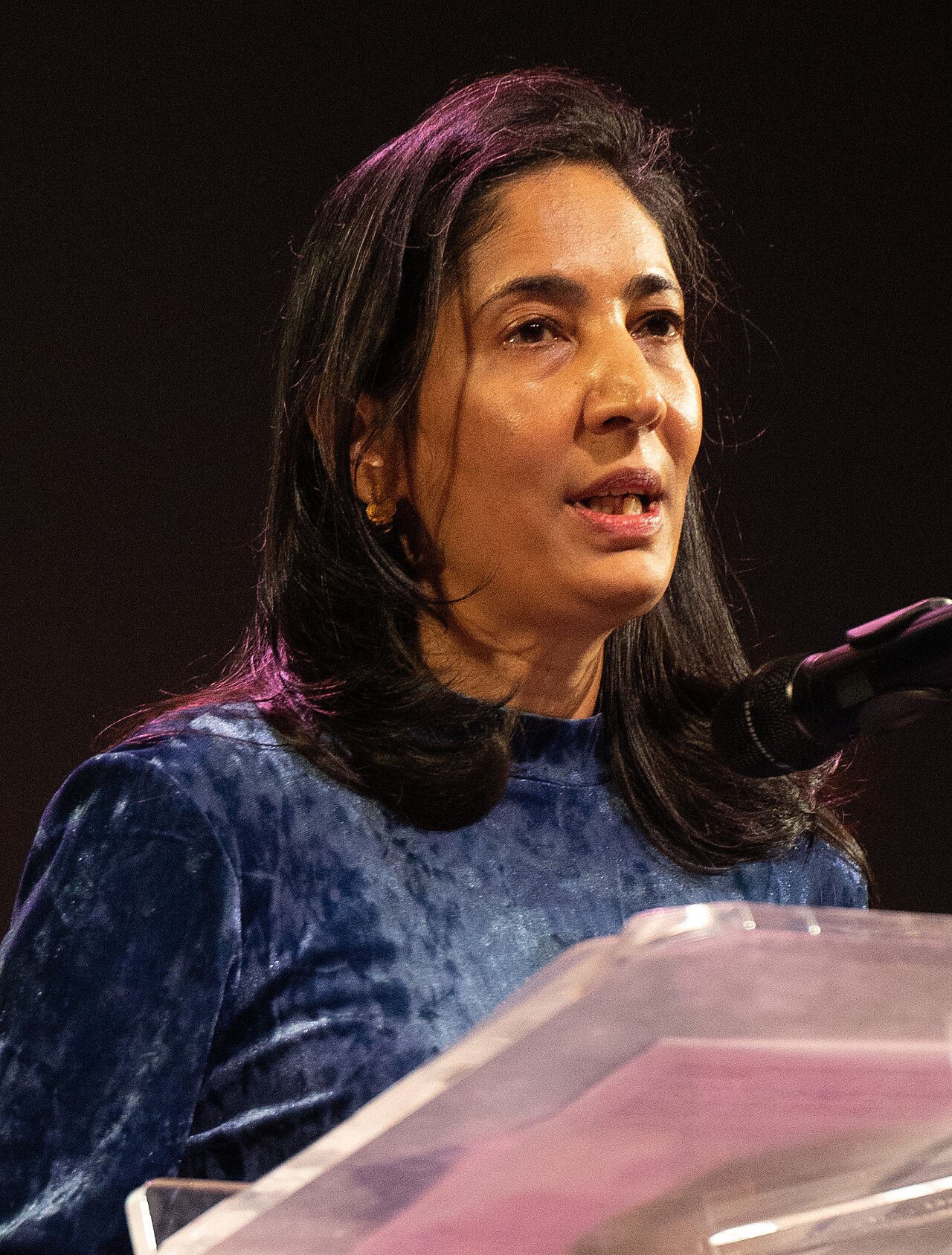 Kiran Desai Torna Dopo Vent'anni Con un Romanzo Sull'Amore Impossibile