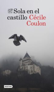 Sola en el castillo