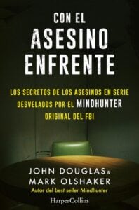 Publication 11 Con el asesino enfrente