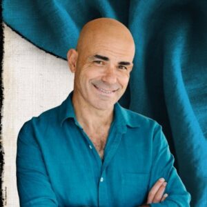 Descubre a Eduardo Sacheri: Un viaje por la obra del maestro de la narrativa argentina